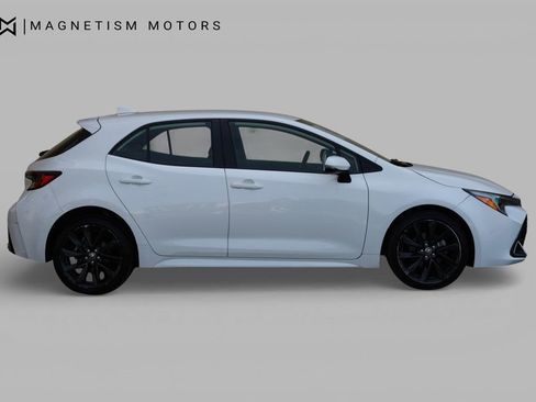 Used 2023 Toyota Corolla XSE image 3