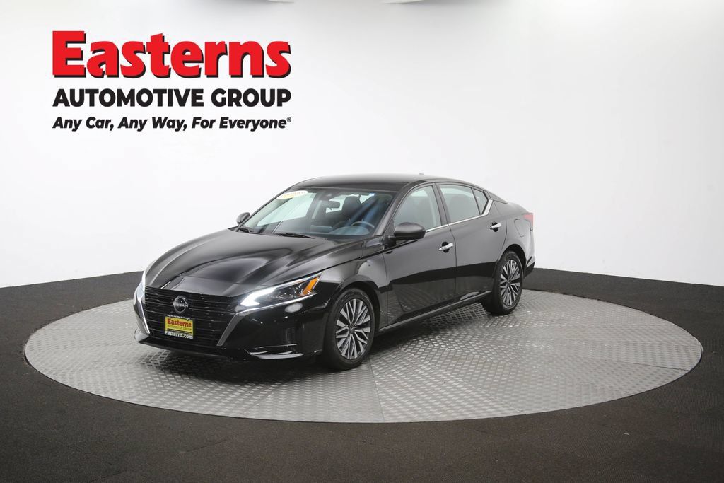 Used 2024 Nissan Altima 2.5 SV FWD image 55
