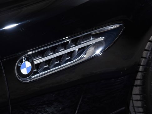 Used 2002 BMW Z8 image 40