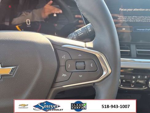 Used 2025 Chevrolet Trax LT w/ Driver Confidence Package image 16