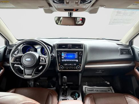 Used 2018 Subaru Outback 3.6R Touring AWD/4WD image 22