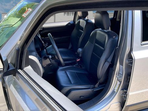 Used 2016 Jeep Patriot High Altitude AWD/4WD image 22