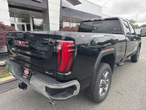 New 2025 GMC Sierra 2500 SLT image 9