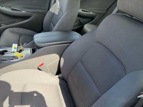 Used 2023 Chevrolet Malibu LT FWD image 13