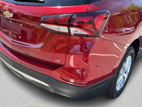 Used 2024 Chevrolet Equinox LT image 32