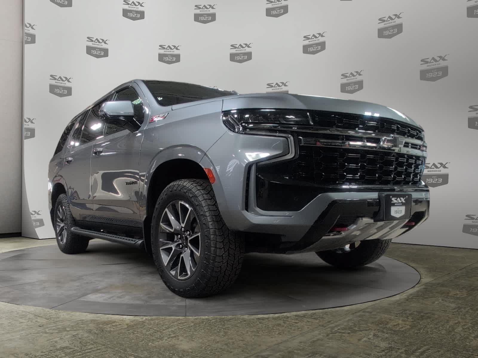 Used 2021 Chevrolet Tahoe Z71 w/ Z71 Signature Package AWD/4WD image 1