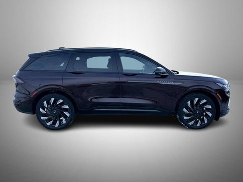 Used 2024 Lincoln Nautilus Reserve w/ Equipment Group 202A image 4