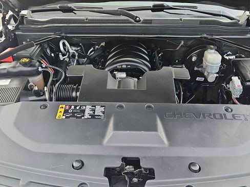 Used 2018 Chevrolet Suburban LS w/ Enhanced Driver Alert Package image 18