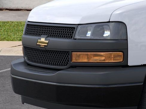 New 2025 Chevrolet Express 2500 w/ Driver Convenience Package image 15