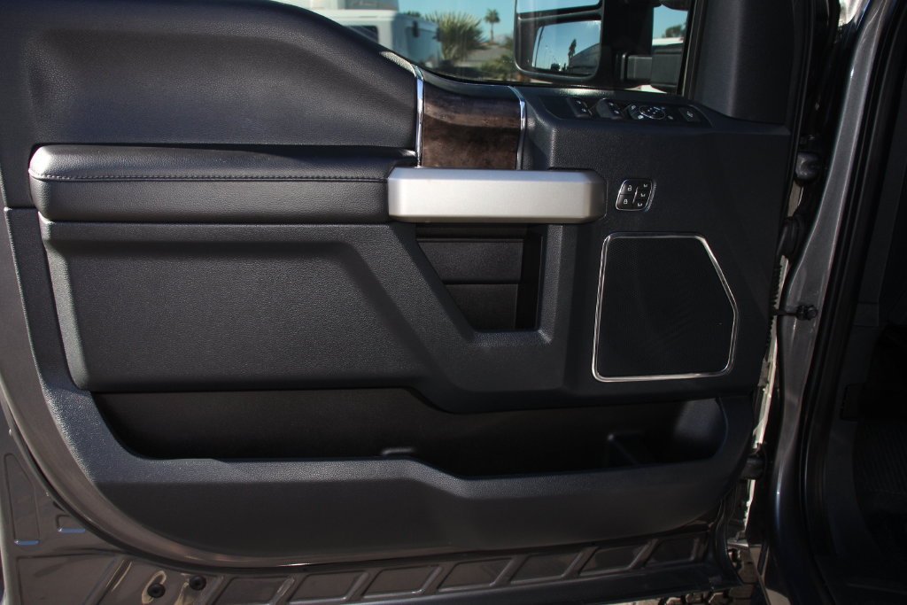 Certified 2022 Ford F250 Lariat w/ Lariat Value Package AWD/4WD image 22