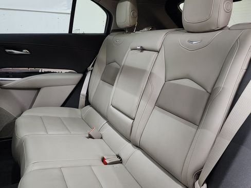 Used 2019 Cadillac XT4 Luxury AWD/4WD image 18