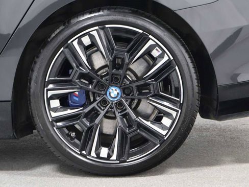 Used 2025 BMW i5 M60 w/ Premium Package AWD/4WD image 38