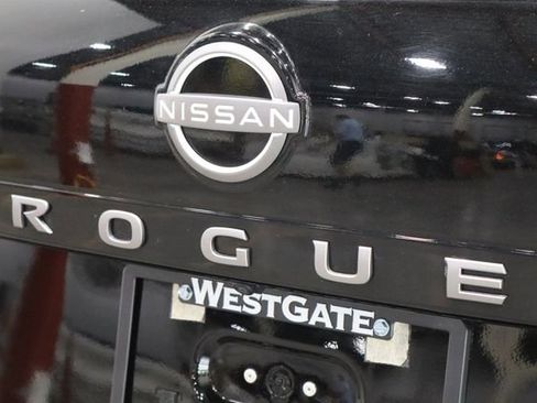 Used 2024 Nissan Rogue SV FWD image 42
