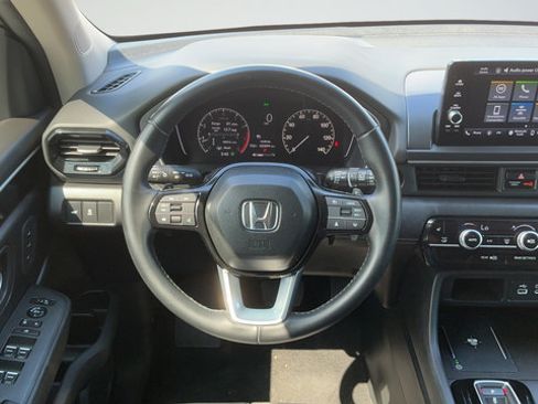 Used 2024 Honda Pilot EX-L image 10