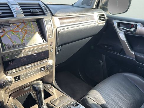 Used 2018 Lexus GX 460 w/ Navigation Package AWD/4WD image 18