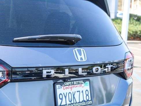 Certified 2026 Honda Pilot EX-L image 11