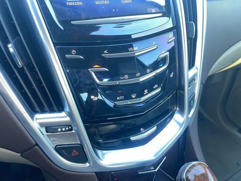 Used 2015 Cadillac SRX Luxury w/ Driver Awareness Package FWD image 18