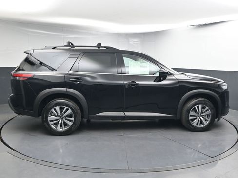 New 2026 Nissan Pathfinder SL AWD/4WD image 8