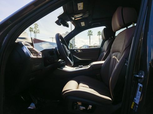 New 2026 BMW X5 xDrive50e w/ Executive Package image 11