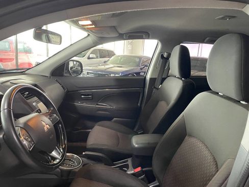 Used 2017 Mitsubishi Outlander Sport SE image 17