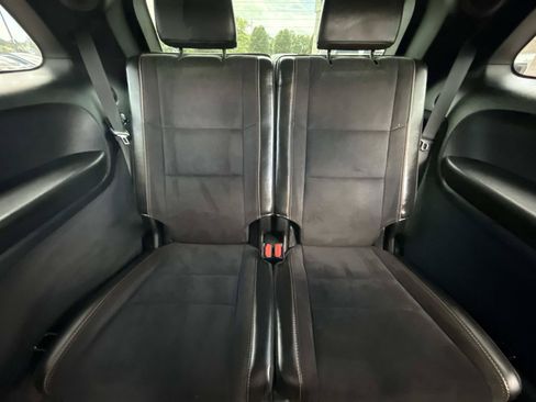 Used 2023 Dodge Durango R/T w/ Hemi Orange Plus Package AWD/4WD image 18