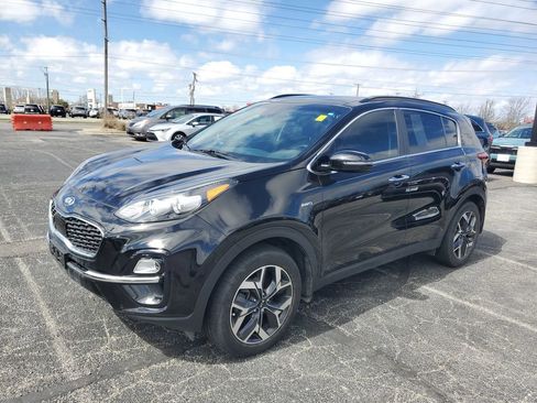 Used 2022 Kia Sportage EX w/ EX Technology Package image 2