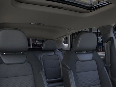 New 2026 Chevrolet Trax LT image 24