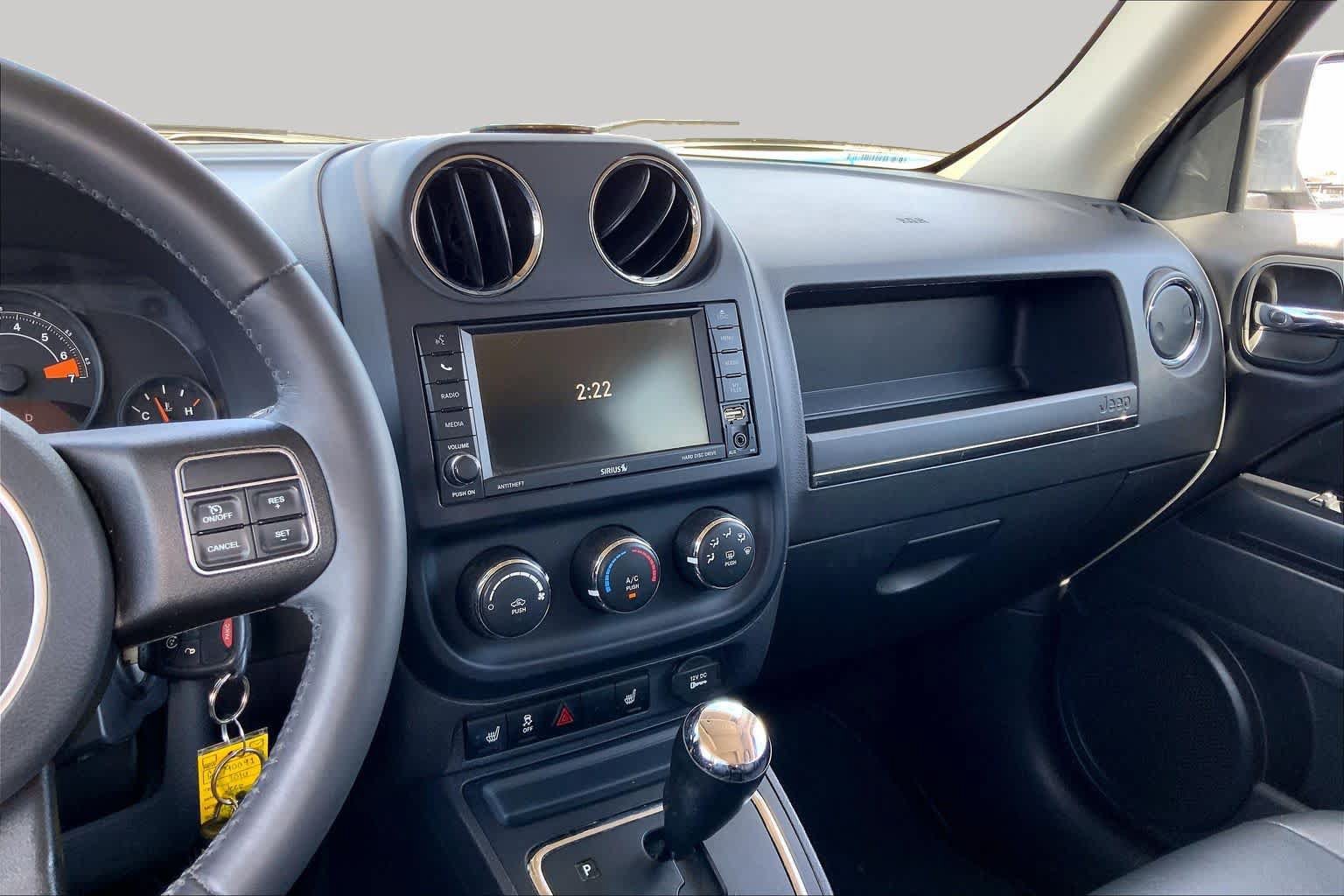 Used 2016 Jeep Patriot High Altitude FWD image 6