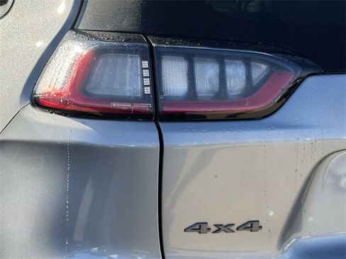 Used 2020 Jeep Cherokee Trailhawk w/ Comfort/Convenience Group image 6