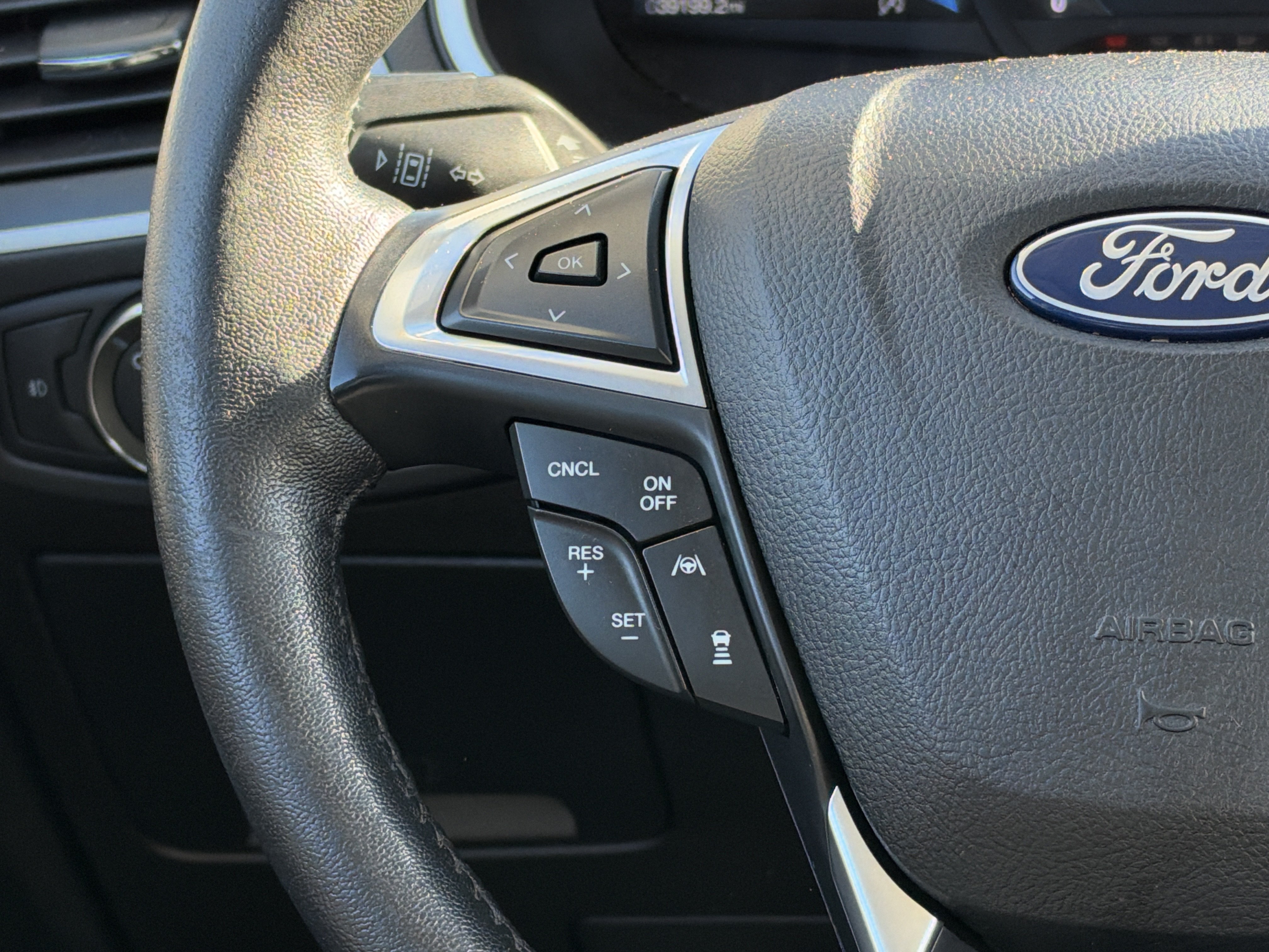 Used 2021 Ford Edge SEL w/ Convenience Package AWD/4WD image 8