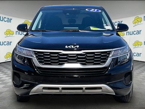 Used 2023 Kia Seltos LX image 2
