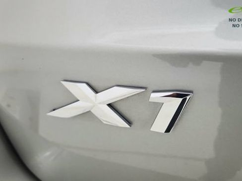 Used 2025 BMW X1 xDrive28i AWD/4WD image 17