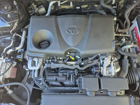 Used 2019 Toyota RAV4 LE w/ All Weather Liner Package AWD/4WD image 13