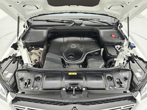 Used 2023 Mercedes-Benz GLS 450 4MATIC image 17