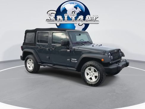 Used 2018 Jeep Wrangler Unlimited Sport S image 2