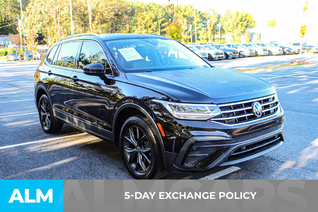Used 2022 Volkswagen Tiguan SE FWD image 3