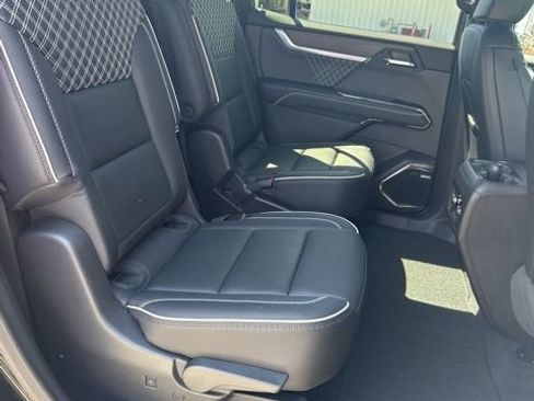 Used 2025 GMC Acadia Denali w/ Super Cruise Package AWD/4WD image 50