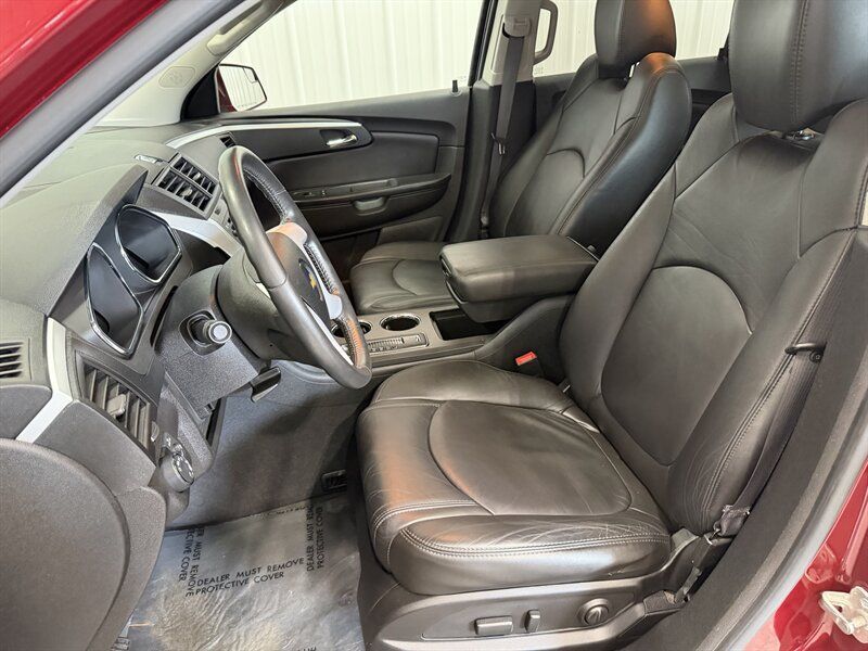 Used 2010 Chevrolet Traverse LT w/ Personal Connectivity Package AWD/4WD image 7