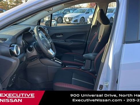 New 2025 Nissan Versa SR w/ Trunk Package image 9