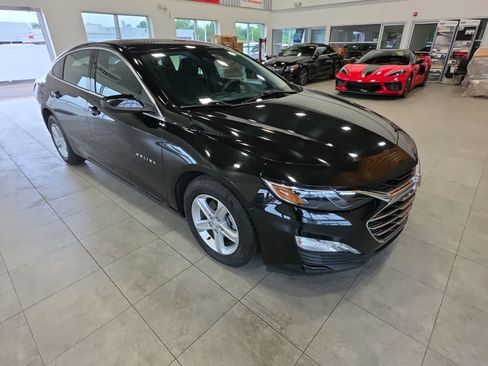 Used 2024 Chevrolet Malibu LT FWD image 5