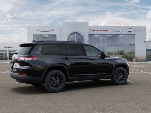 New 2025 Jeep Grand Cherokee L Laredo image 4