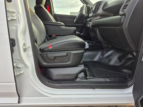 Used 2024 RAM 3500 Tradesman w/ Safety Group image 29
