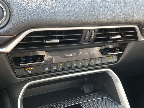 Used 2024 MAZDA CX-90 3.3 Turbo w/ Premium Package image 16