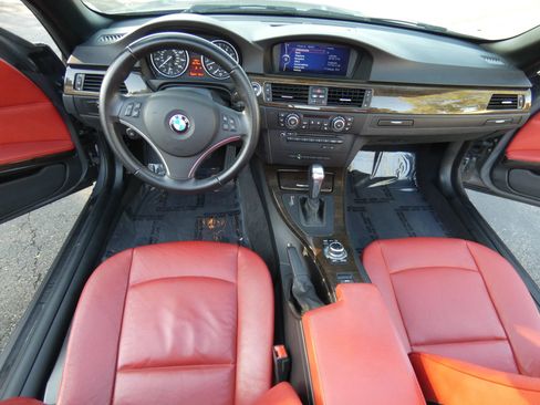 Used 2013 BMW 328i Convertible image 15