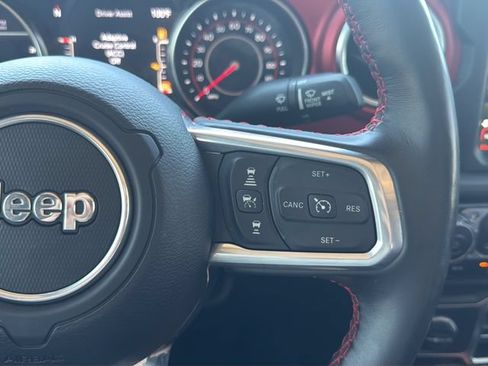 Used 2022 Jeep Gladiator Rubicon w/ Cold Weather Group AWD/4WD image 22