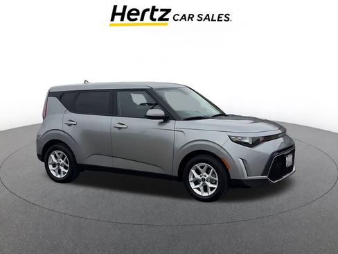 Used 2025 Kia Soul LX w/ LX Technology Package image 1