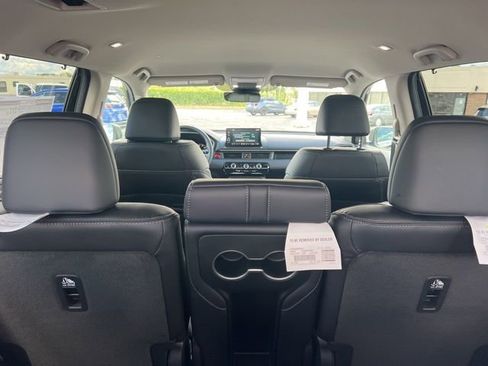 New 2025 Honda Pilot EX-L image 11