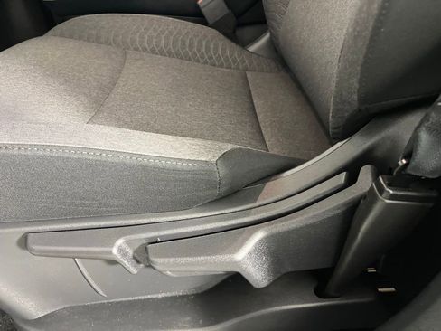 Used 2024 Nissan Ariya FWD image 23