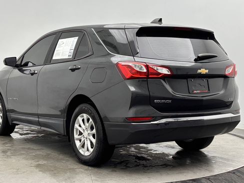 Used 2018 Chevrolet Equinox LS FWD image 5