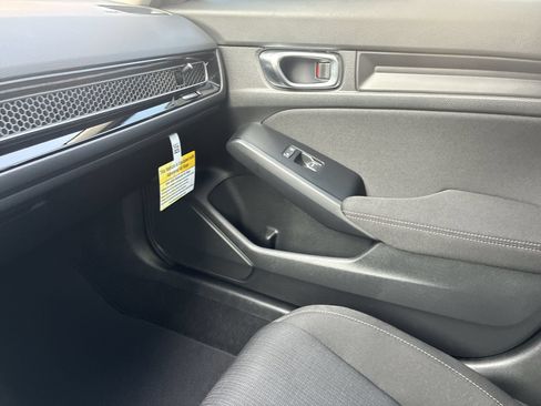 Certified 2026 Honda Civic LX image 31